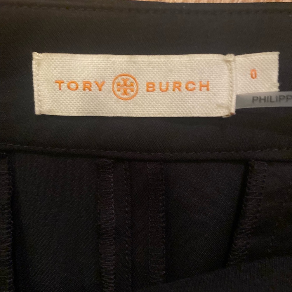 Gorgeous Tory Burch Slack size 0